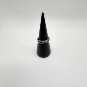 AVON size 8.5 dark enamel inlay (deep blue).  Vintage